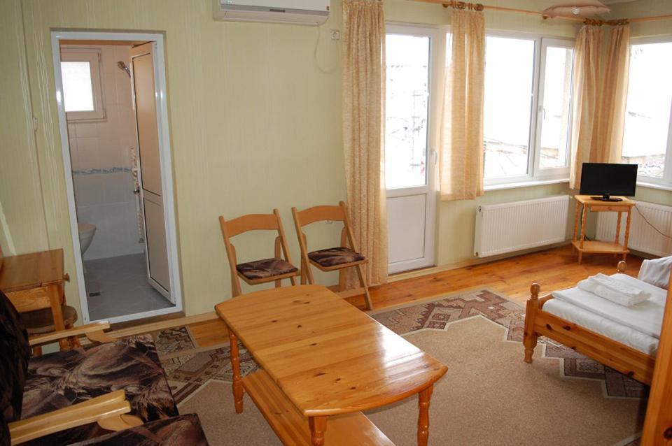 Hotel Borova House Triawna Zewnętrze zdjęcie